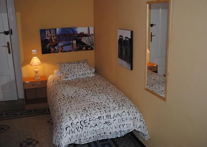 Pension Santa Paula Málaga